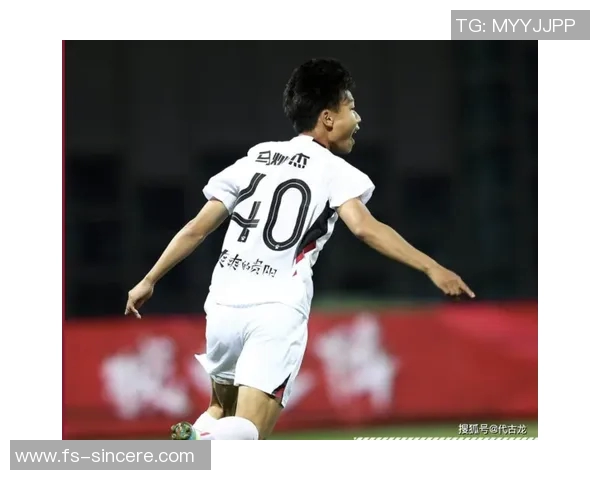 西安篮球队在城市联赛中以60分稳居积分榜首位展现强劲实力 西安篮球队在城市联赛中以60分稳居积分榜首位展现强劲实力