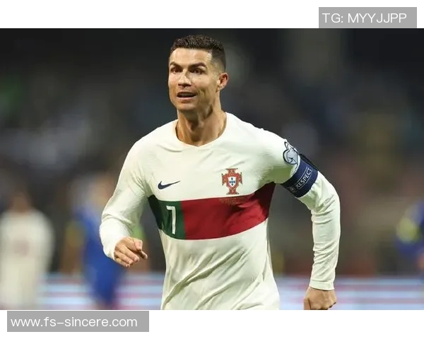 足球明星C罗近期获奖情况揭秘及其对职业生涯的影响分析 足球明星C罗近期获奖情况揭秘及其对职业生涯的影响分析